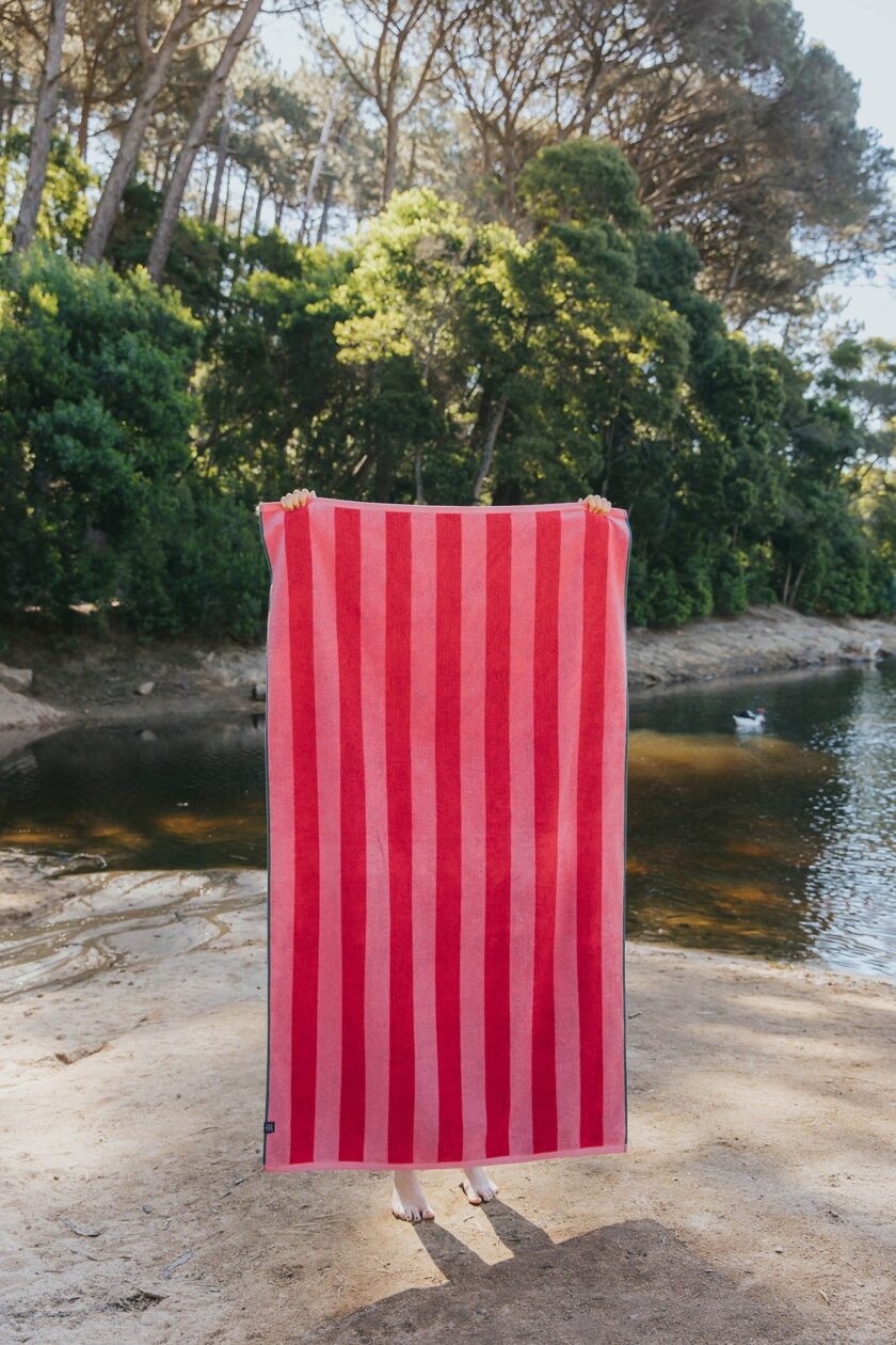 torres-novas-pena-beach-towels-vertical-stripes-product-pink
